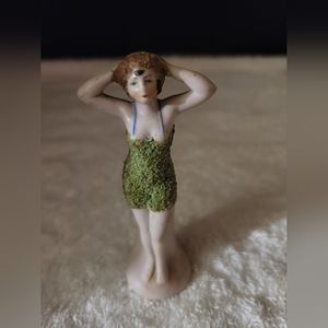 German porcelain bathing beauty